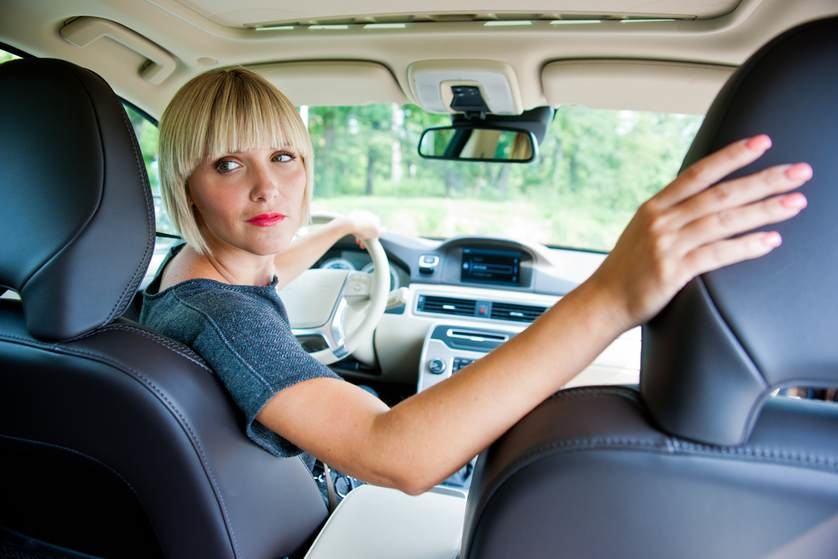 Driving Tips Bad Driving Habits That Are Killing Your Car Motoreasy 