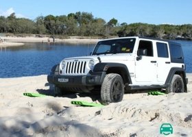 5 affordable off road recovery gear must haves